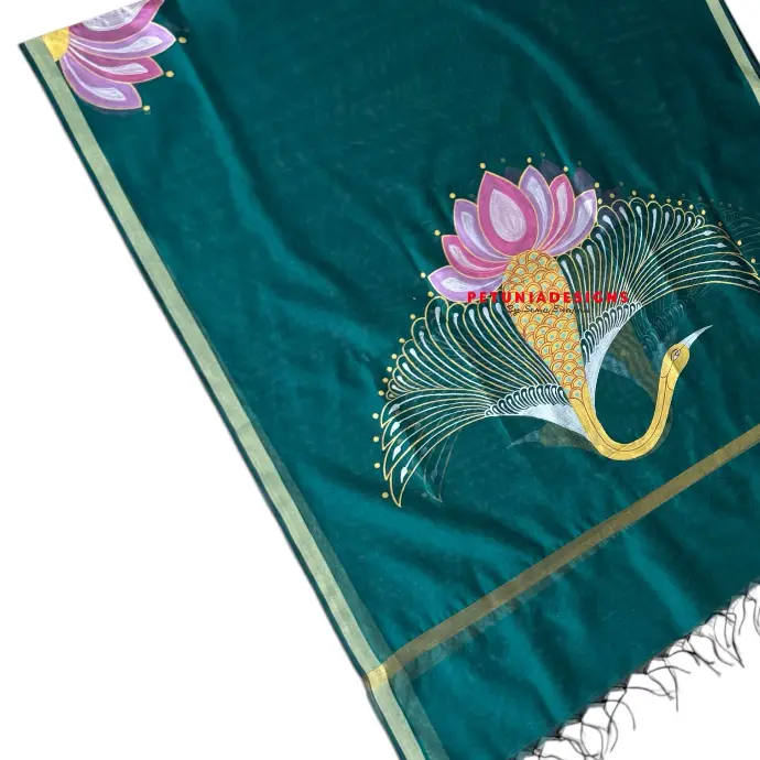 Floral Hand-Painted Dupatta with Bird Motif Hand-painted dupatta with bird and lotus floral motifs, gold border
