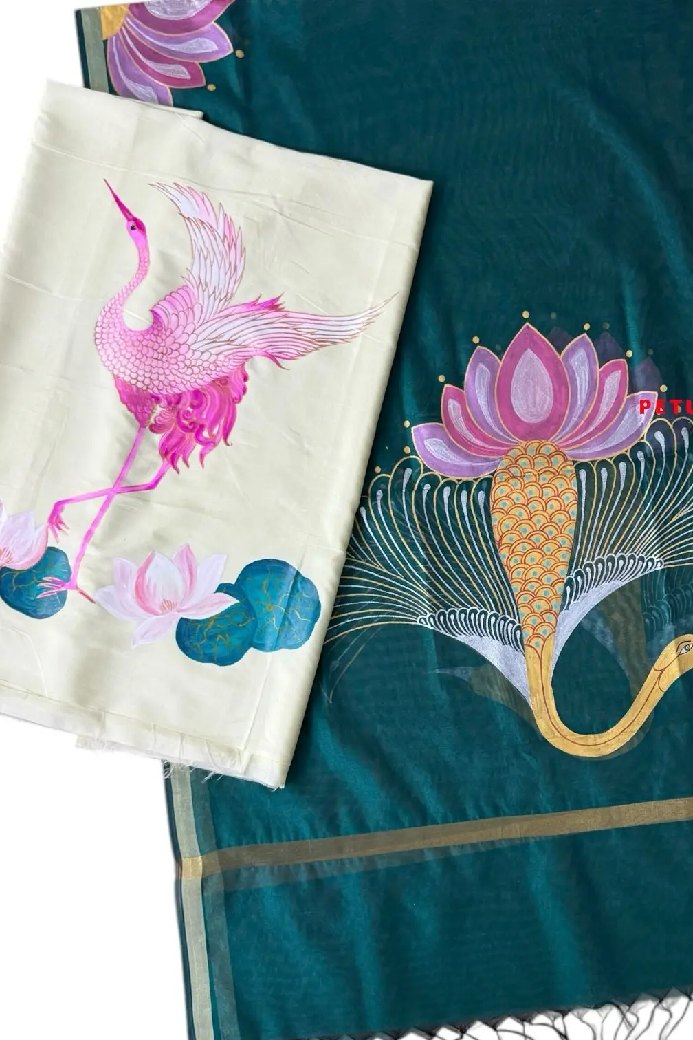 Unisex Hand-Painted Kurta Dupatta Set Unisex hand-painted 2-piece set with matching kurta and dupatta